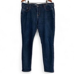 Women’s Old Navy Jeans Size 14R Dark Wash  Skinny Curvy Profile Mid Rise Stretch